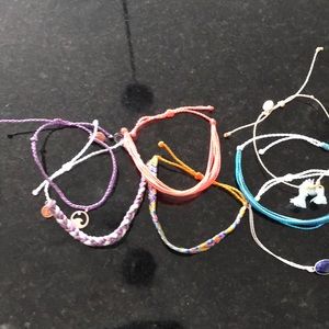 Adjustable threaded bracelets
